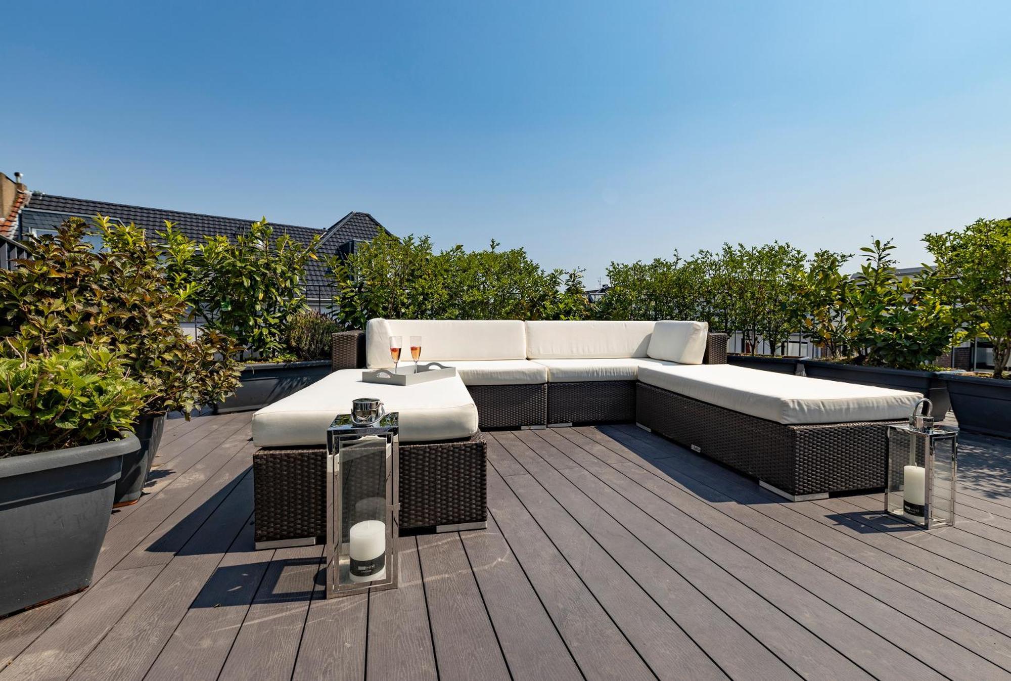 Penthouse With Whirlpool Central * Düsseldorf
