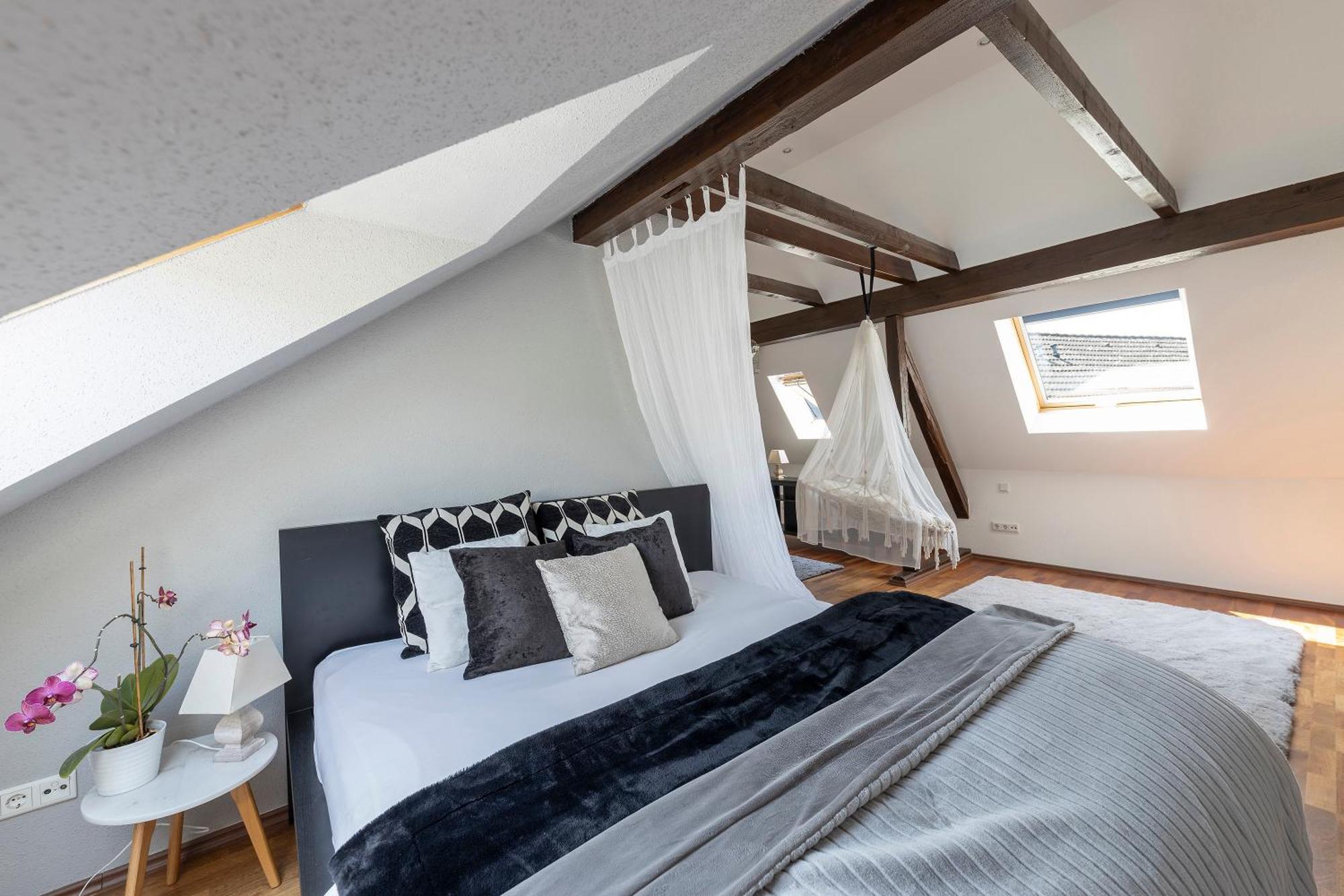 Penthouse With Whirlpool Central